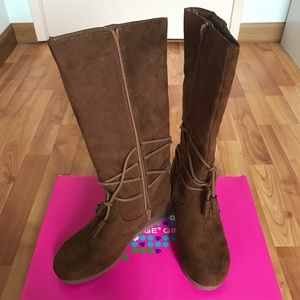 Used only once! Rampage Chestnut Boots
